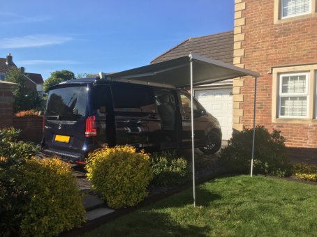 EXTERIOR AWNING 2.jpg EXTERIOR AWNING 2.jpg