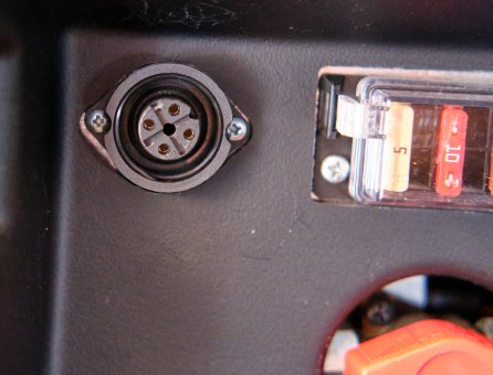 seat connector 1.jpg